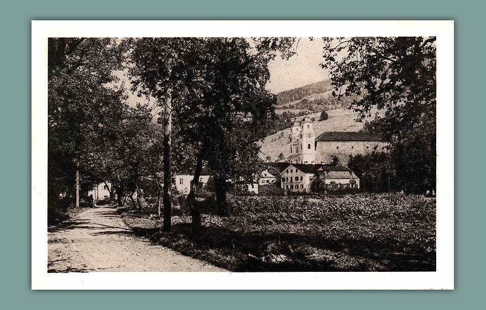 042_Mondsee-Suedansicht_-_Verlag-Josef-Engelhart-Mondsee-Druck-Grafische-Kunstanstalt.-Salzburg-Metzgersteig-7._