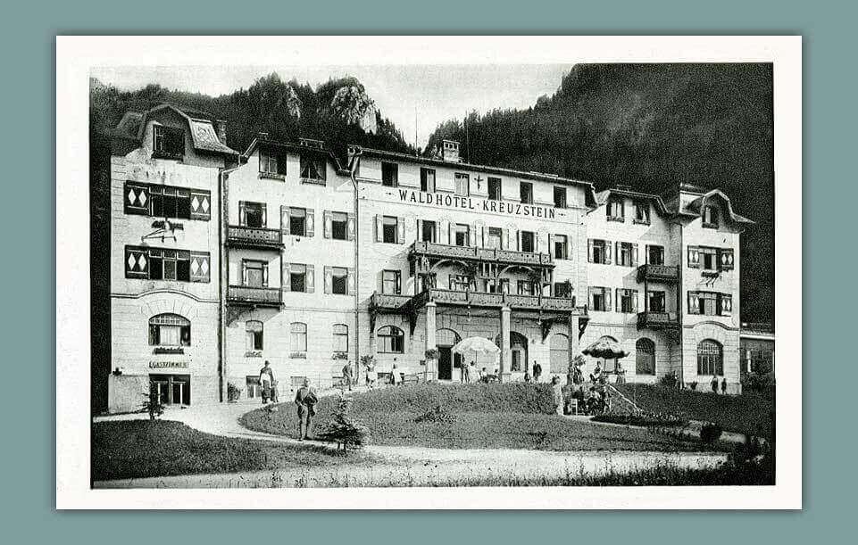 062_Kreuzstein-Waldhotel-Kreuzstein-am-Mondsee-Selbstverlag-L.Indra-Wien-XIII-2-Kupfertiefdruck-der-Wr.Kunstdruck-Akt.-Ges.Wien-III._