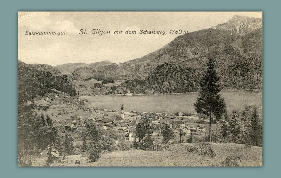 Salzkammergut.-St.-Gilgen-mit-dem-Schafberg-1780-m.